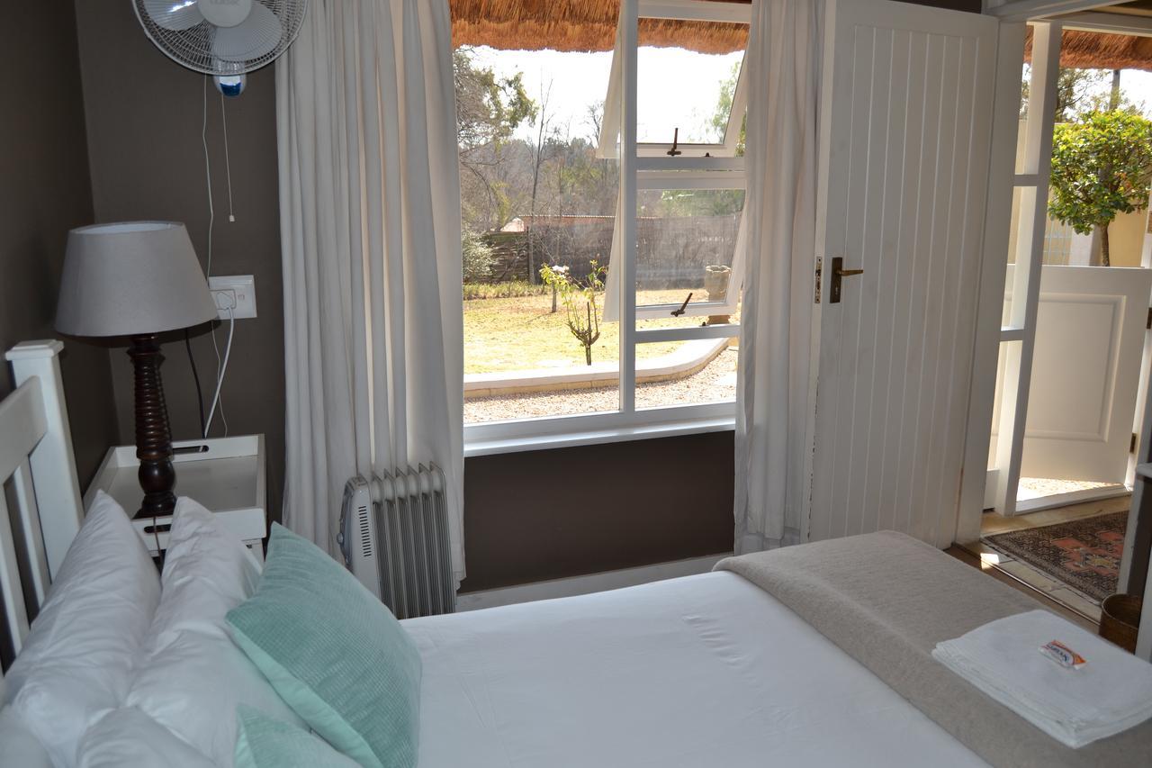 Hôtel Chartwell Manor Extérieur photo