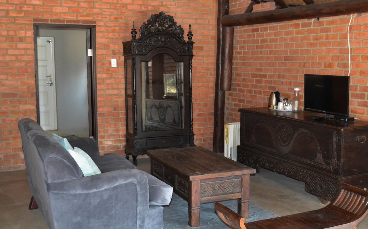 Hôtel Chartwell Manor Extérieur photo