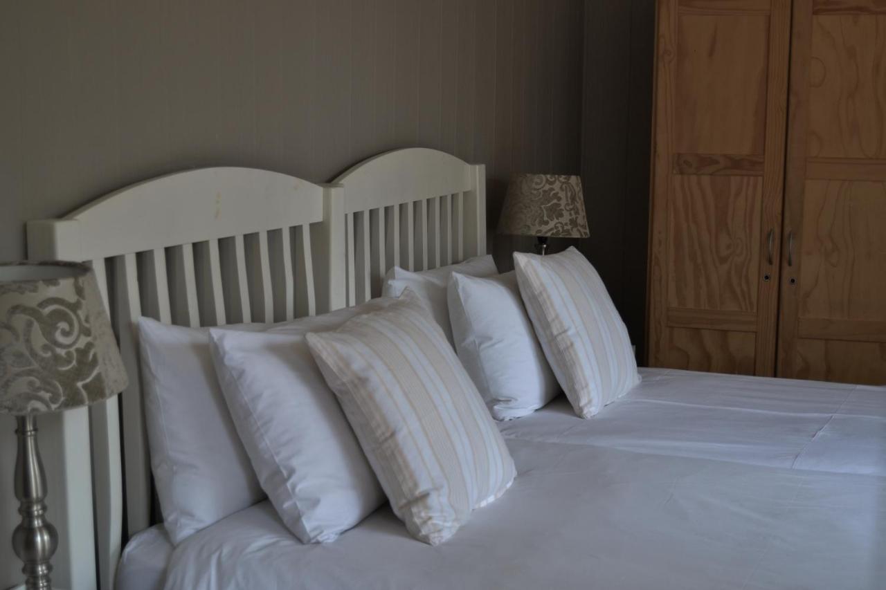 Hôtel Chartwell Manor Extérieur photo